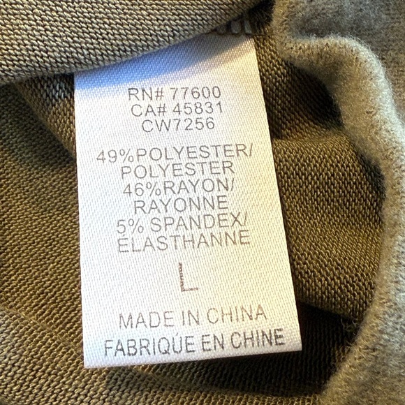 Chaser Open Shoulder Top Green Size Large - Picture 9 of 9